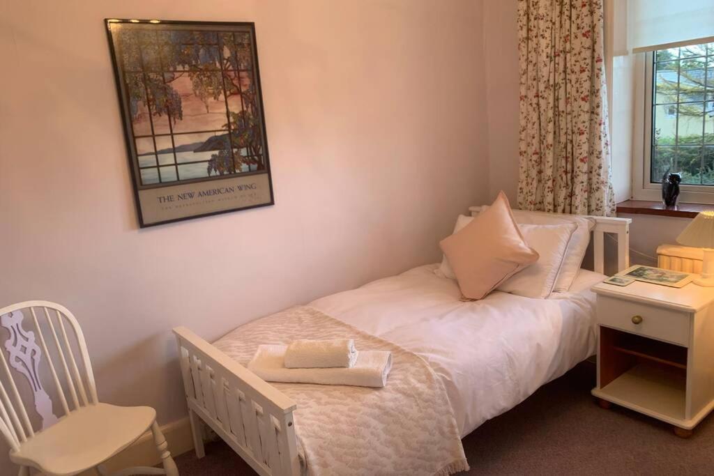 Hectors House Comfortable 4 Bed House In Mature Gardens Yelverton Exterior photo